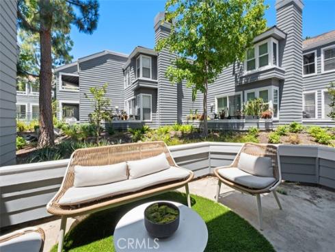 251 Chesterfield , Newport Beach, CA