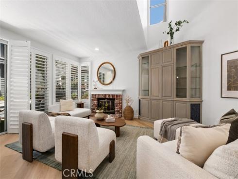 251 Chesterfield , Newport Beach, CA