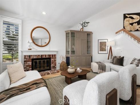 251 Chesterfield , Newport Beach, CA