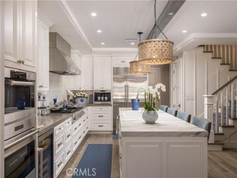 121  41st  , Newport Beach, CA