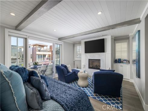 121  41st  , Newport Beach, CA