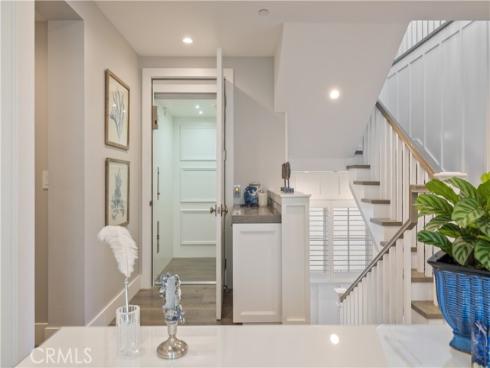 121  41st  , Newport Beach, CA