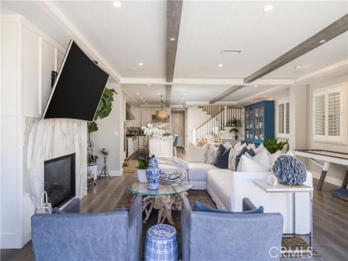 121  41st  , Newport Beach, CA