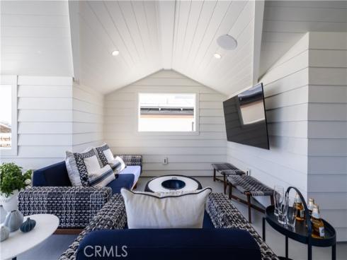 121  41st  , Newport Beach, CA