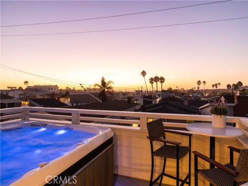 121  41st  , Newport Beach, CA