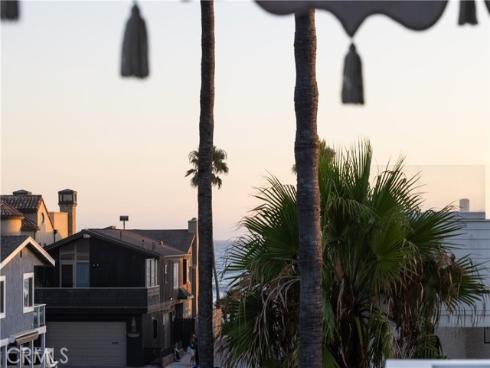 121  41st  , Newport Beach, CA