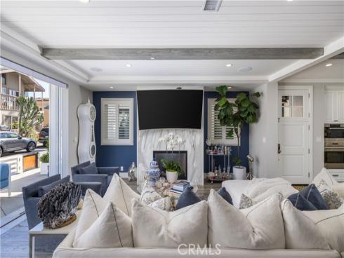 121  41st  , Newport Beach, CA
