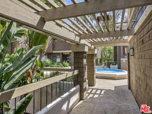 38 Sea Island Drive, Newport Beach, CA