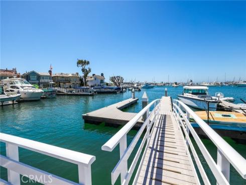 21  Bay Island  , Newport Beach, CA