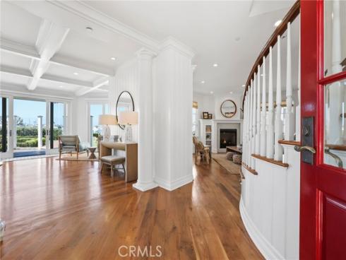 21  Bay Island  , Newport Beach, CA
