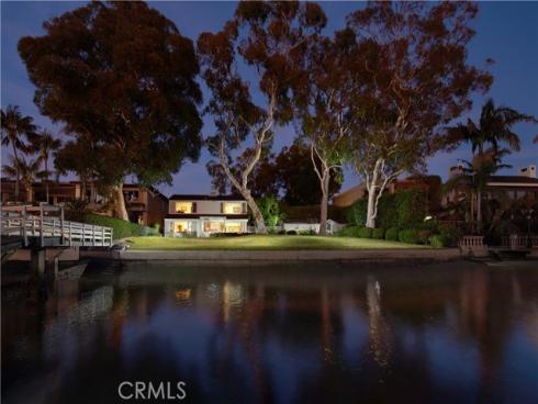 20 Harbor Island, Newport Beach, CA