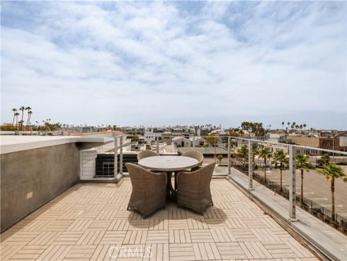 3001 Via Malaga , Newport Beach, CA