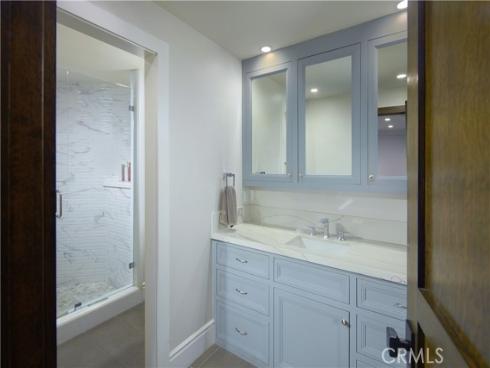 4 Inverness Lane, Newport Beach, CA