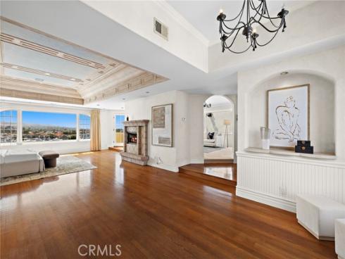108 Kings Place , Newport Beach, CA