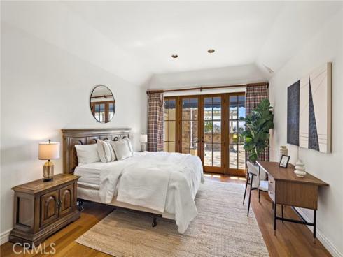 108 Kings Place , Newport Beach, CA