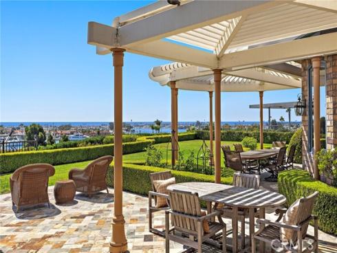 108 Kings Place , Newport Beach, CA
