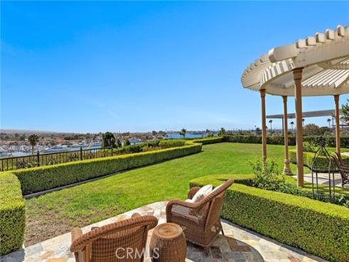 108 Kings Place , Newport Beach, CA