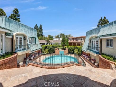 81 Royal Saint George Road, Newport Beach, CA
