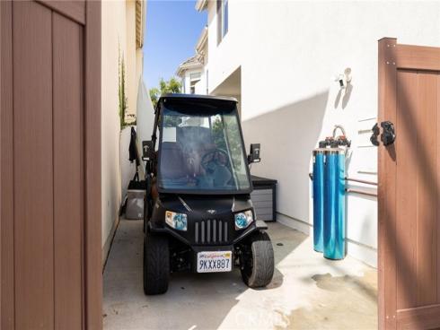 2001  Haven  , Newport Beach, CA