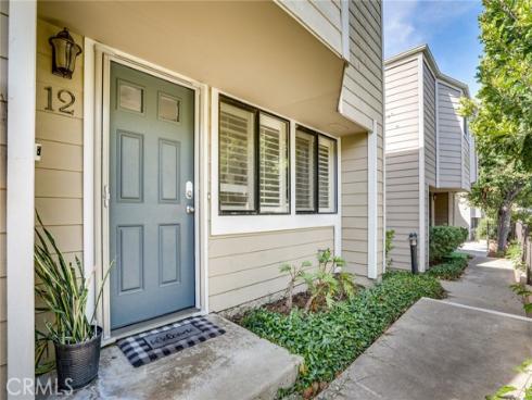 12 Latitude Court