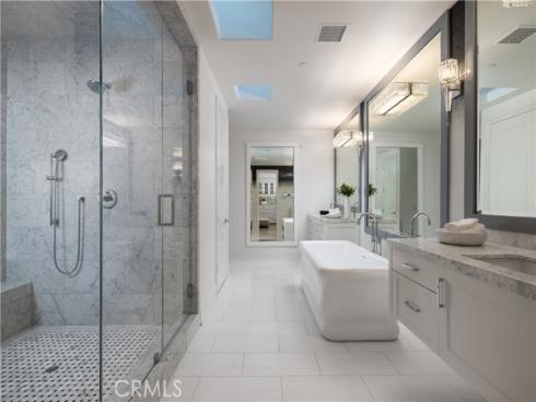 2 Rue Biarritz , Newport Beach, CA