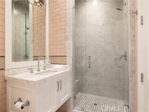 2 Rue Biarritz , Newport Beach, CA