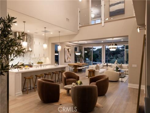 2 Rue Biarritz , Newport Beach, CA