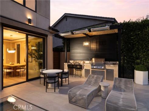 2 Rue Biarritz , Newport Beach, CA