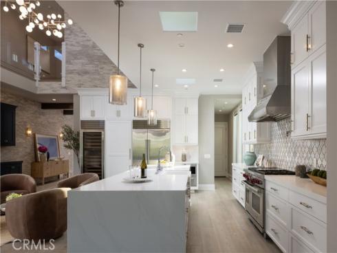 2 Rue Biarritz , Newport Beach, CA