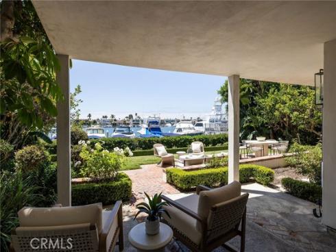 2572 Bayshore Drive, Newport Beach, CA