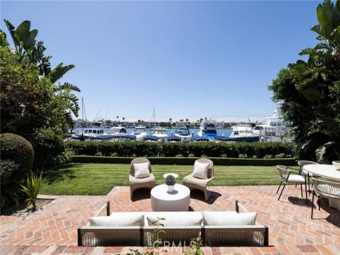 2572 Bayshore Drive, Newport Beach, CA