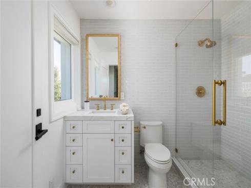 2572 Bayshore Drive, Newport Beach, CA