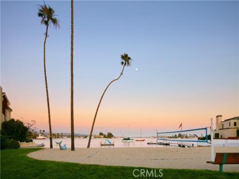 2572  Bayshore   Drive, Newport Beach, CA
