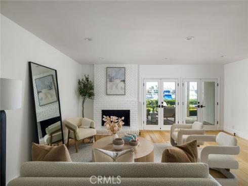 2572 Bayshore Drive, Newport Beach, CA