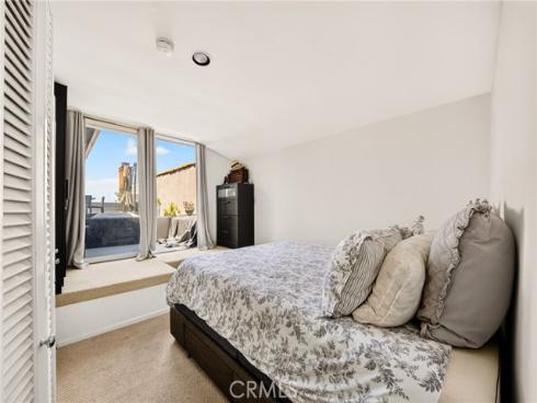 423 Via Lido Soud , Newport Beach, CA