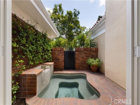 26 Belcourt , Newport Beach, CA