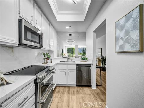 230 Lille 102 , Newport Beach, CA