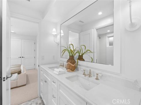 1105 N Bay Front , Newport Beach, CA