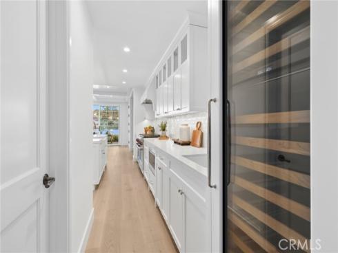 1105 N Bay Front , Newport Beach, CA