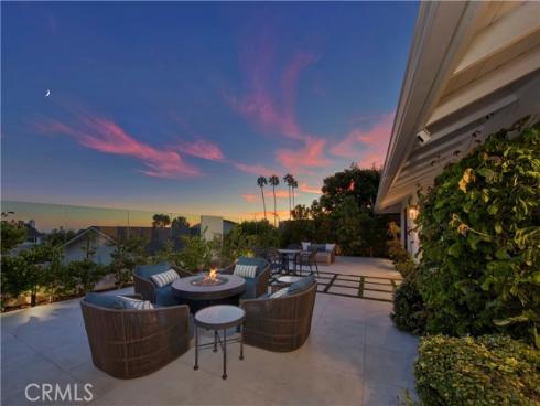 927 Bellis Street, Newport Beach, CA
