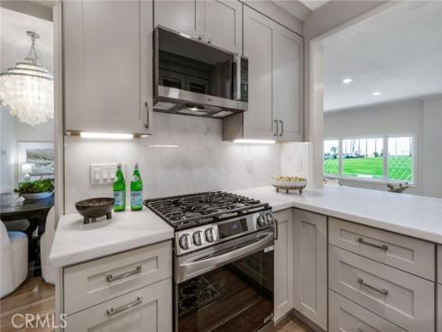 920 E Oceanfront  , Newport Beach, CA