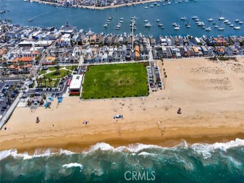 920 E Oceanfront  , Newport Beach, CA