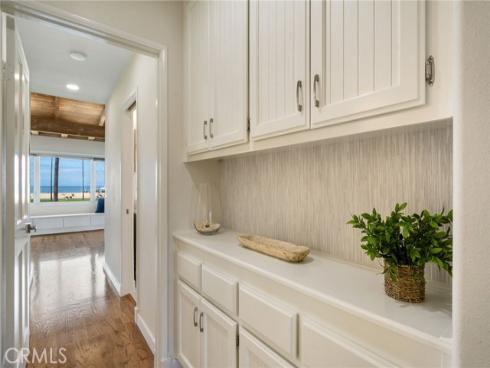 920 E Oceanfront  , Newport Beach, CA