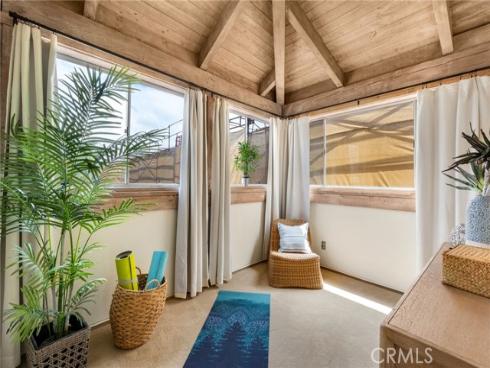 920 E Oceanfront  , Newport Beach, CA