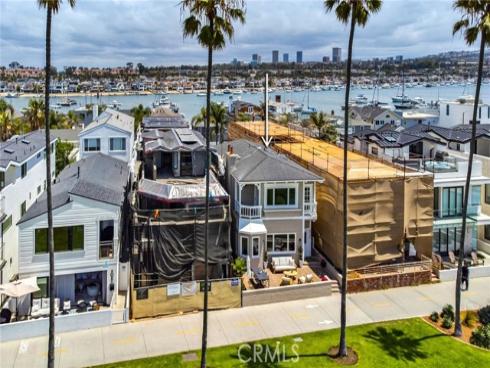 920 E Oceanfront  , Newport Beach, CA