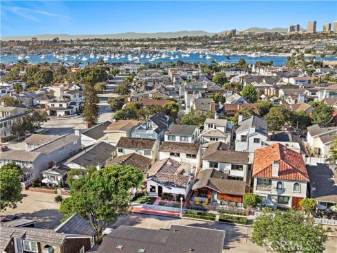 2012 E Ocean Boulevard, Newport Beach, CA