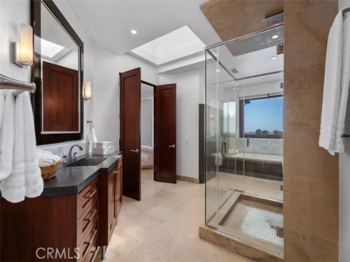 2907  Cliff   Drive, Newport Beach, CA