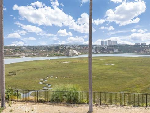 1542 Galaxy Drive , Newport Beach, CA