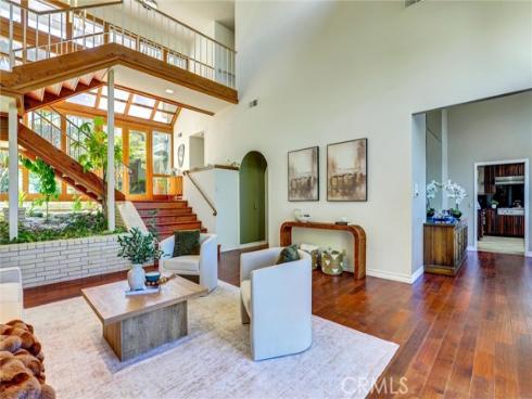 1 Saint Tropez , Newport Beach, CA