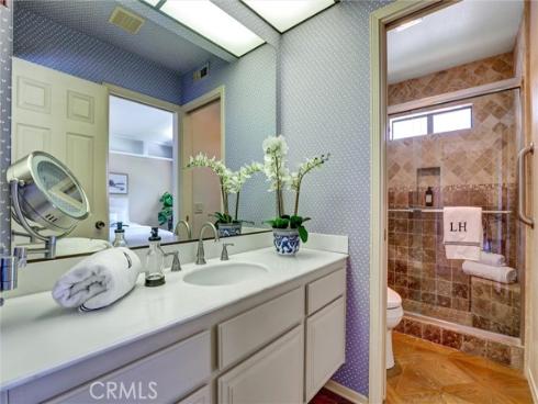 1 Saint Tropez , Newport Beach, CA